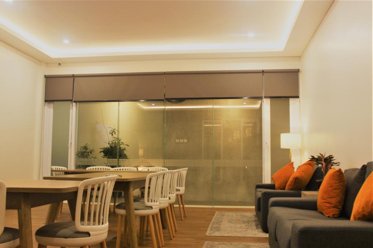 Treehouse Suites - Boutique Serviced Apartment Jacarta Exterior foto